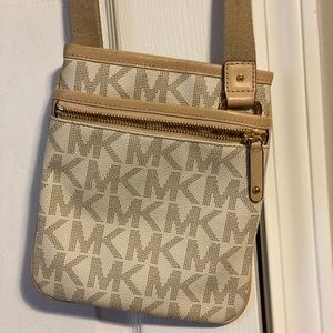 Michael Kors crossbody. Authentic